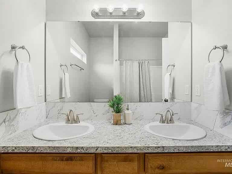 Furnished Finder property 1025755_1 photo 3