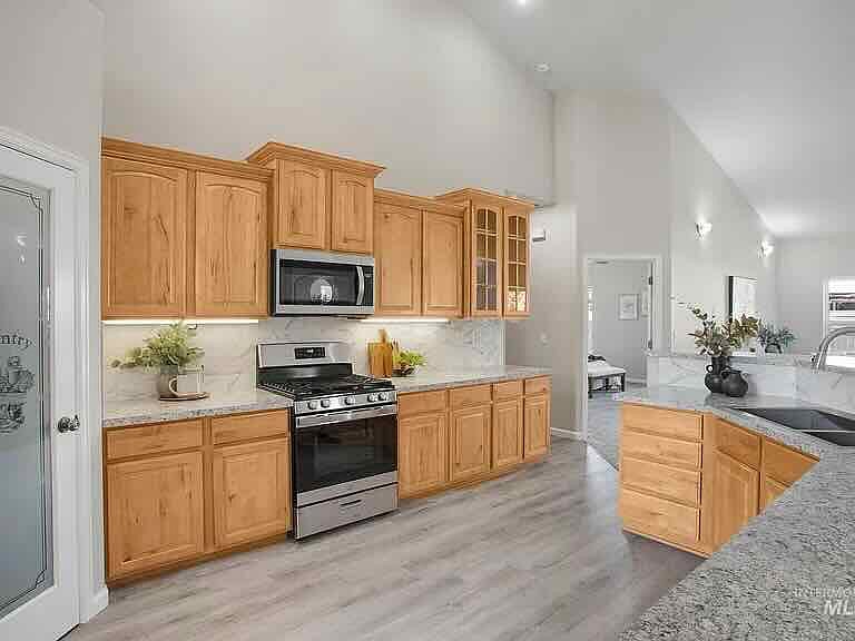Furnished Finder property 1025755_1 photo 5