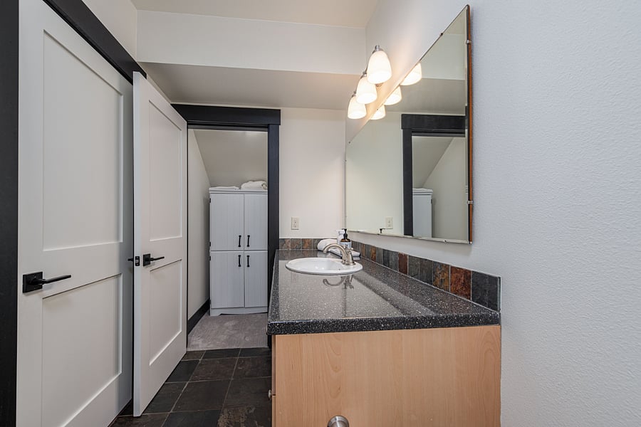 Furnished Finder property 1025797_1 photo 30