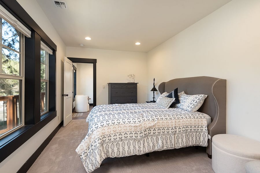 Furnished Finder property 1025797_1 photo 31