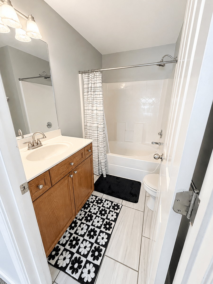 Furnished Finder property 1025809_1 photo 9