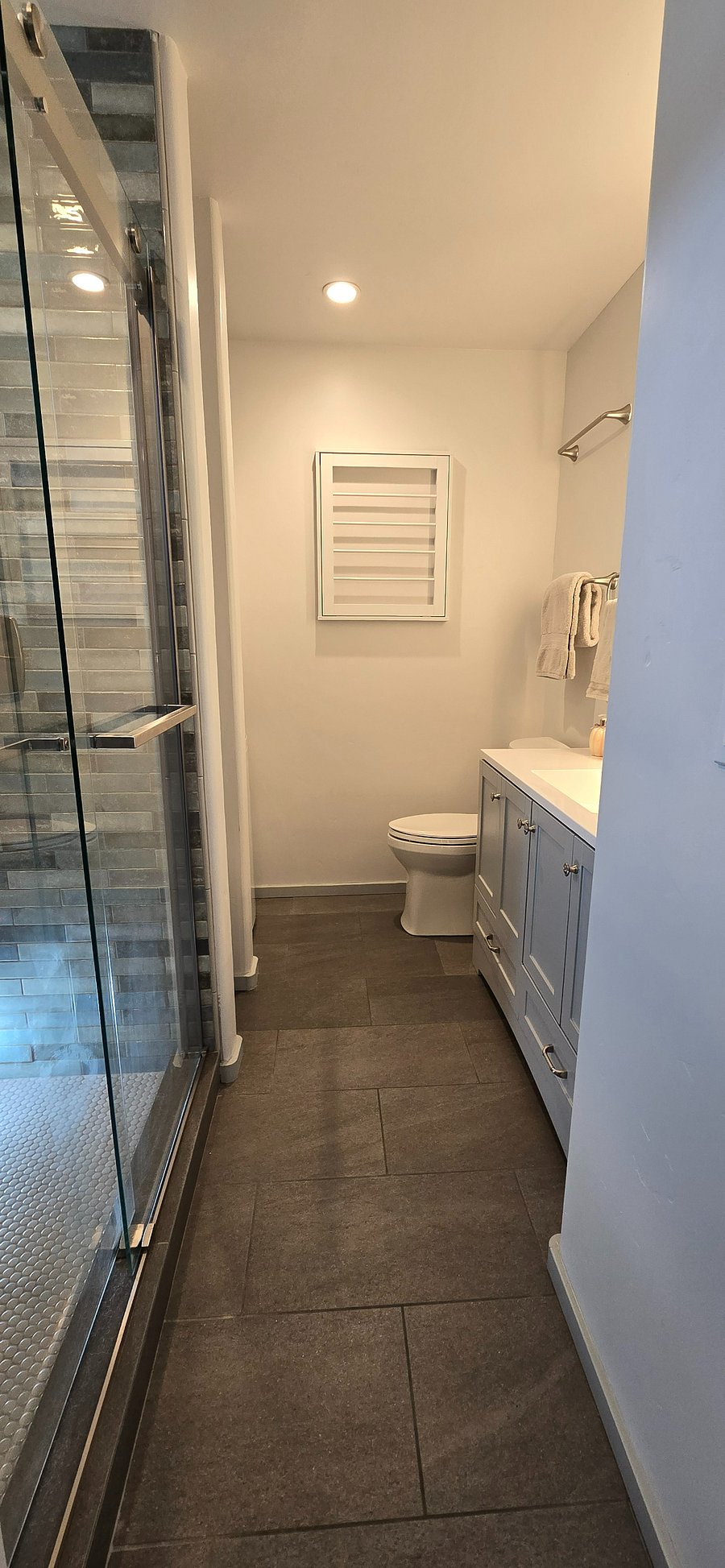 Spacious Bathroom