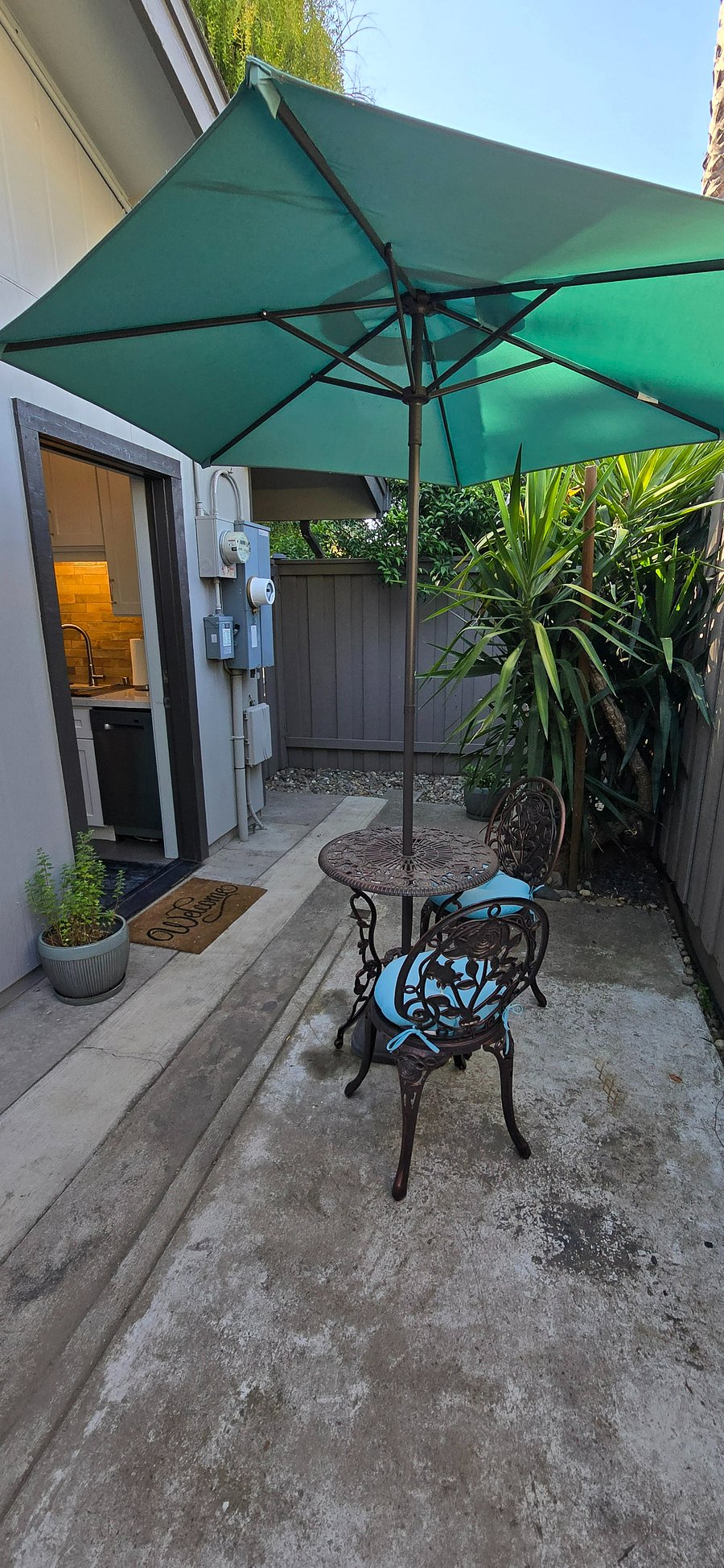 Coutyard with Private Gated Entrance