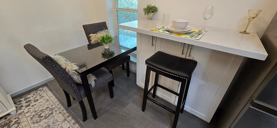 Seating Area, Counter Top