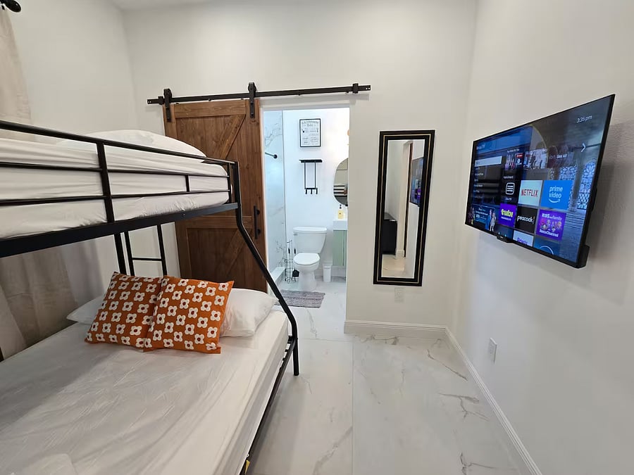 Furnished Finder property 1025817_1 photo 22