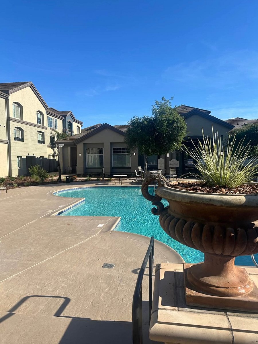 Furnished Finder property 1025821_1 photo 10