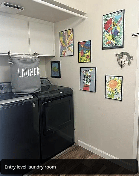 Full laundry room. Detergent supplied.