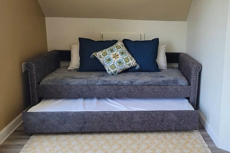 Furnished Finder property 1025838_1 photo 37