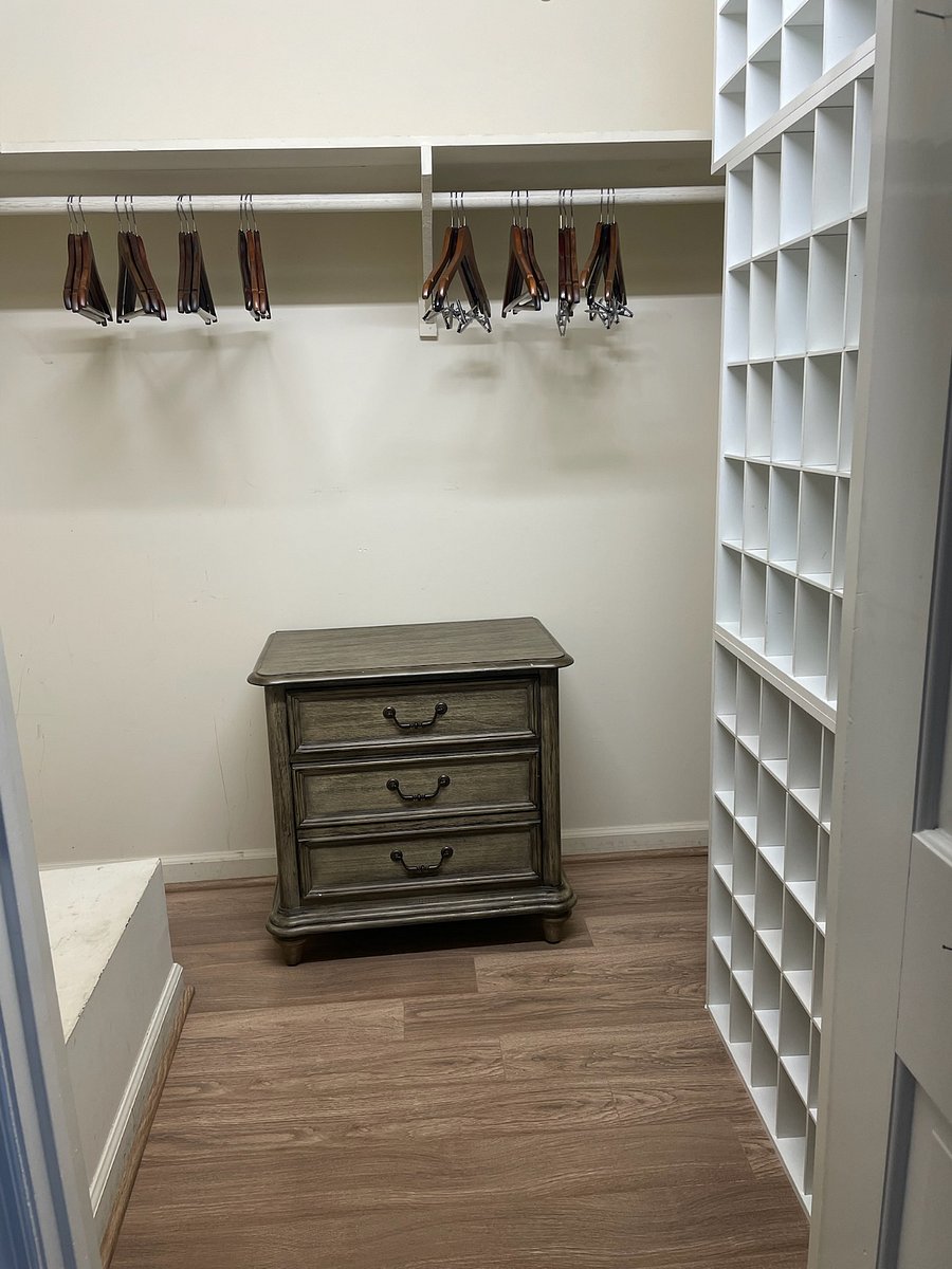 Walk In Closet
