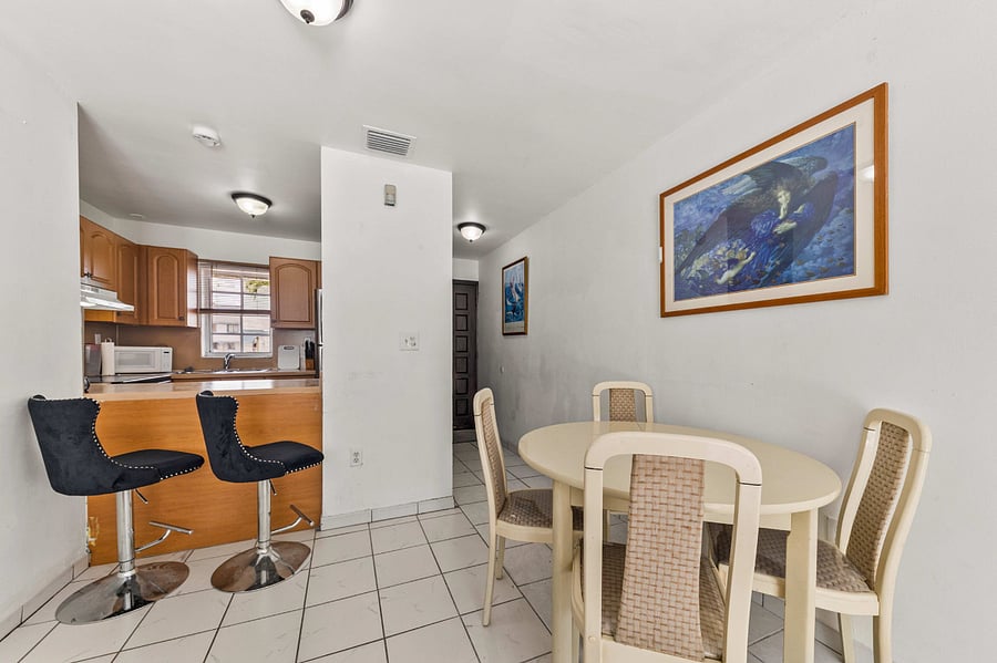 Furnished Finder property 1025878_1 photo 10