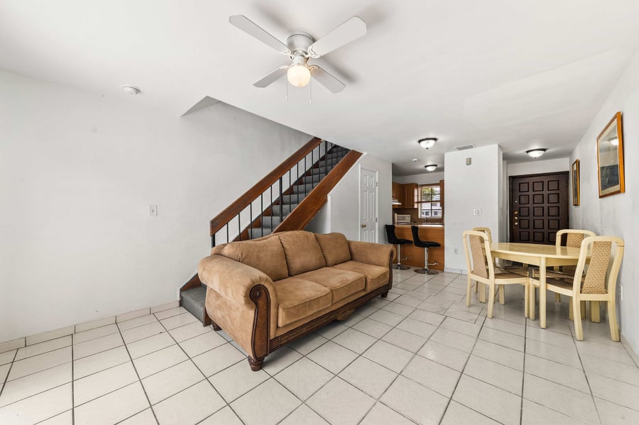 Furnished Finder property 1025878_1 photo 2