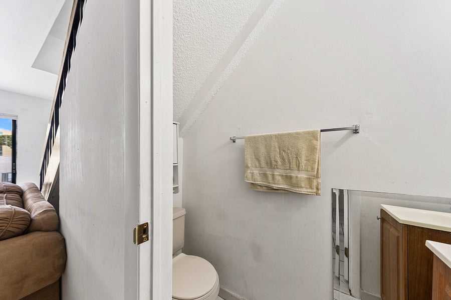 Furnished Finder property 1025878_1 photo 17