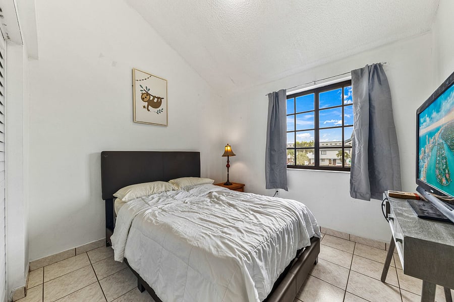 Furnished Finder property 1025878_1 photo 23