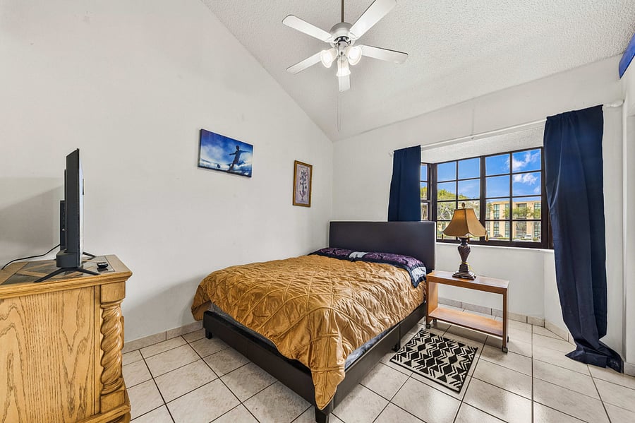 Furnished Finder property 1025878_1 photo 27