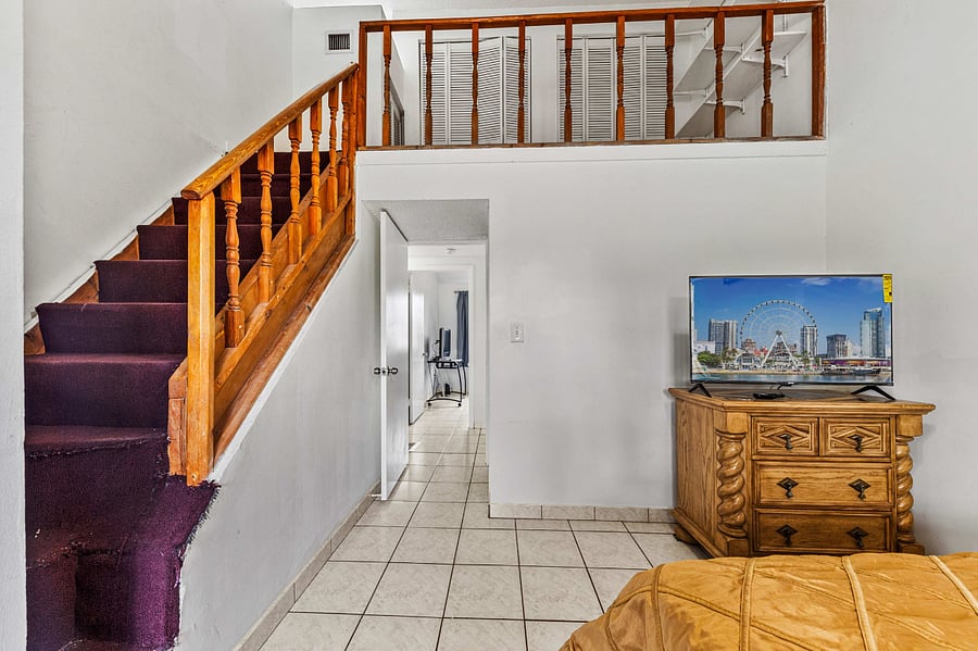 Furnished Finder property 1025878_1 photo 31
