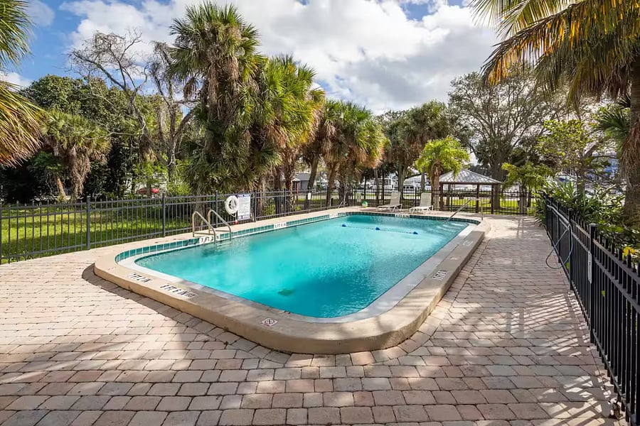 Furnished Finder property 1025908_1 photo 15