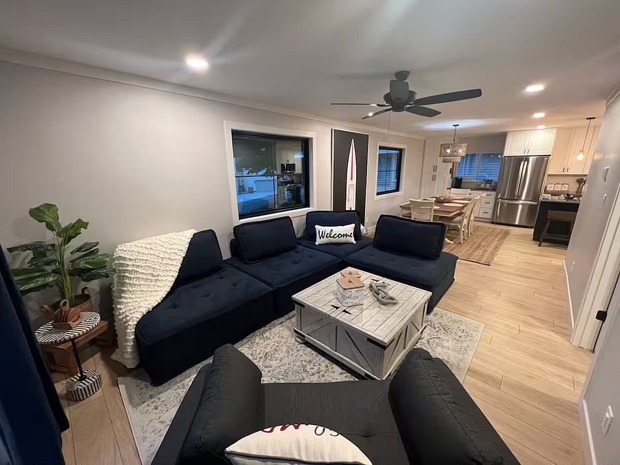 2nd living room area