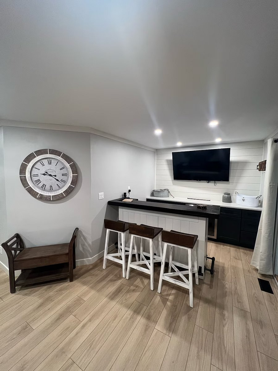 Bar area