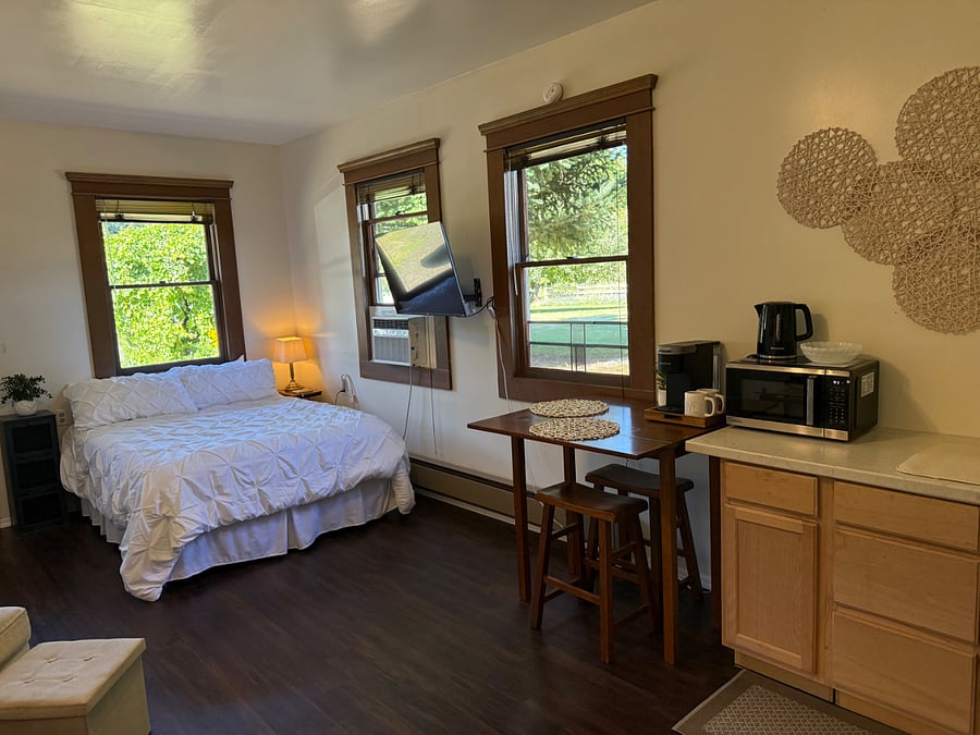 Furnished Finder property 1025970_1 photo 3