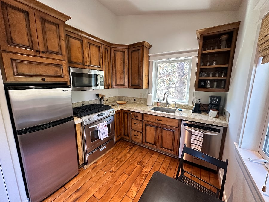 Furnished Finder property 1026001_1 photo 4