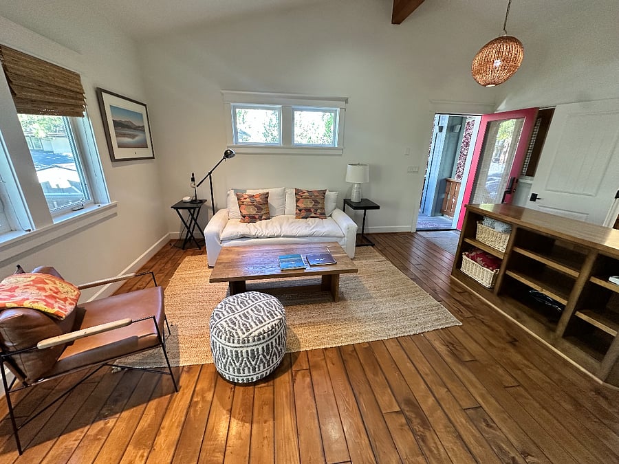 Furnished Finder property 1026001_1 photo 2
