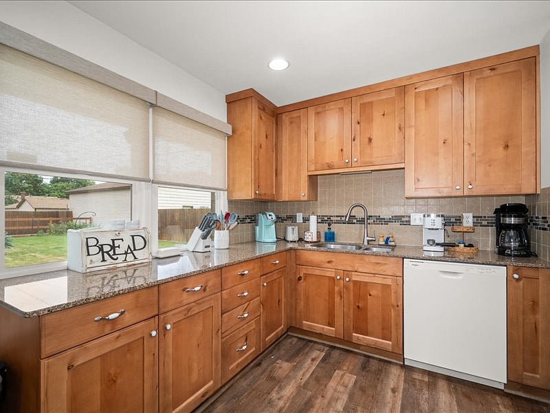Furnished Finder property 1026068_1 photo 24