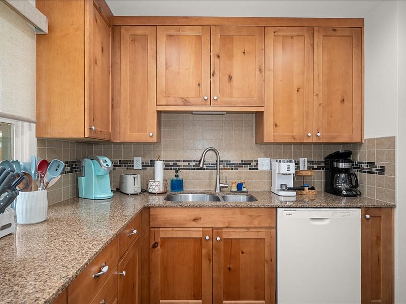 Furnished Finder property 1026068_1 photo 25