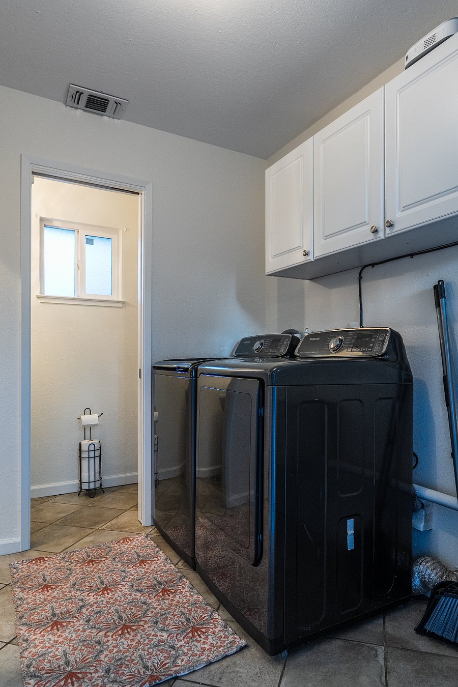 Furnished Finder property 1026081_1 photo 26