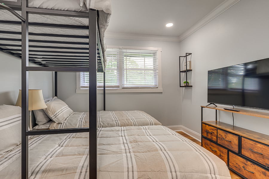 Furnished Finder property 1026136_1 photo 29