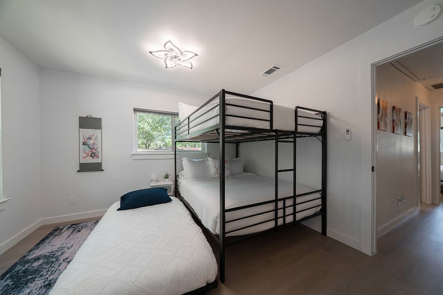 Furnished Finder property 1026246_1 photo 16
