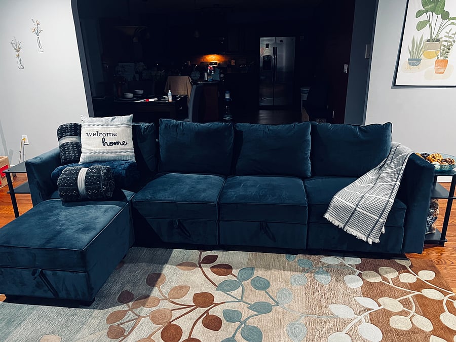 Huge living room with comfortable sectional sofa.