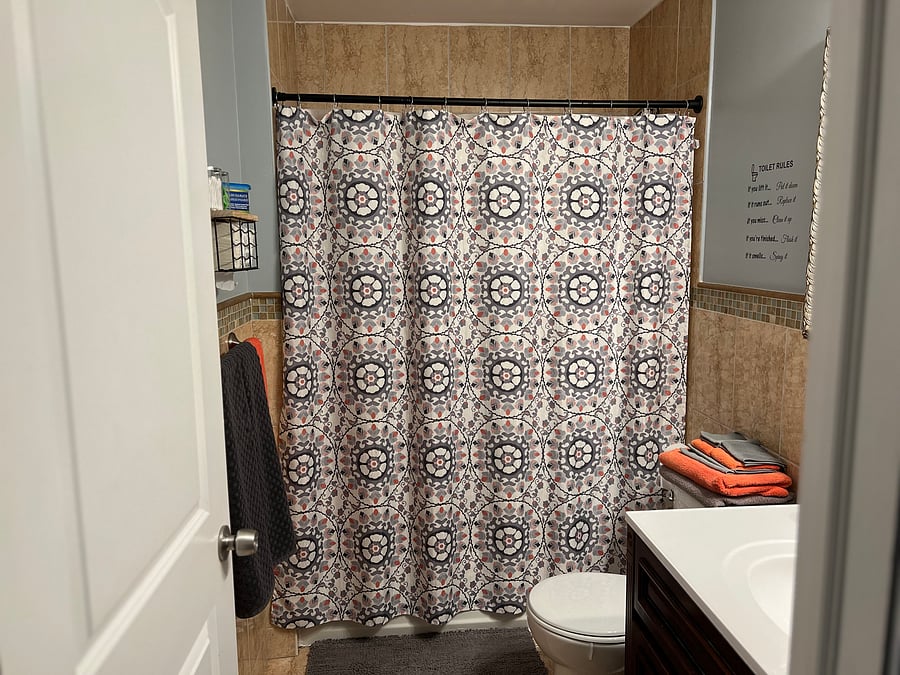 Hall full bath.