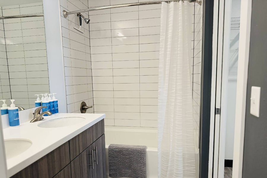 Furnished Finder property 1026469_1 photo 30