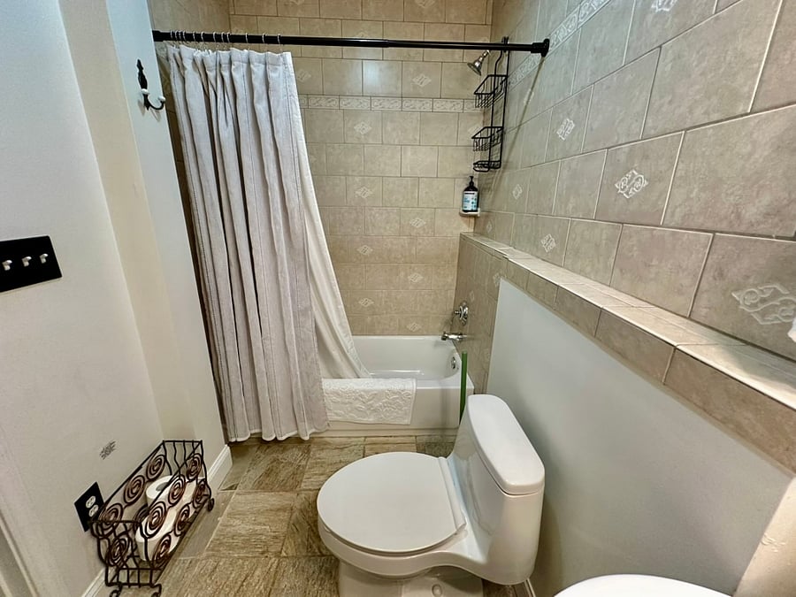 Furnished Finder property 1026477_1 photo 34