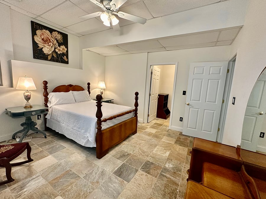 Furnished Finder property 1026477_1 photo 35