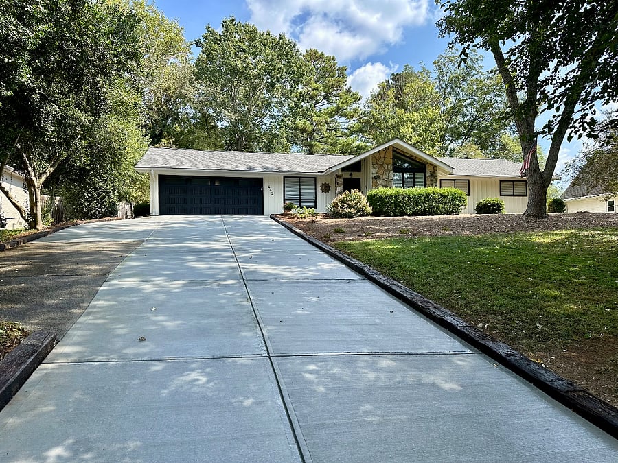 The Cove's Driveway with parking for 4 vehicles.