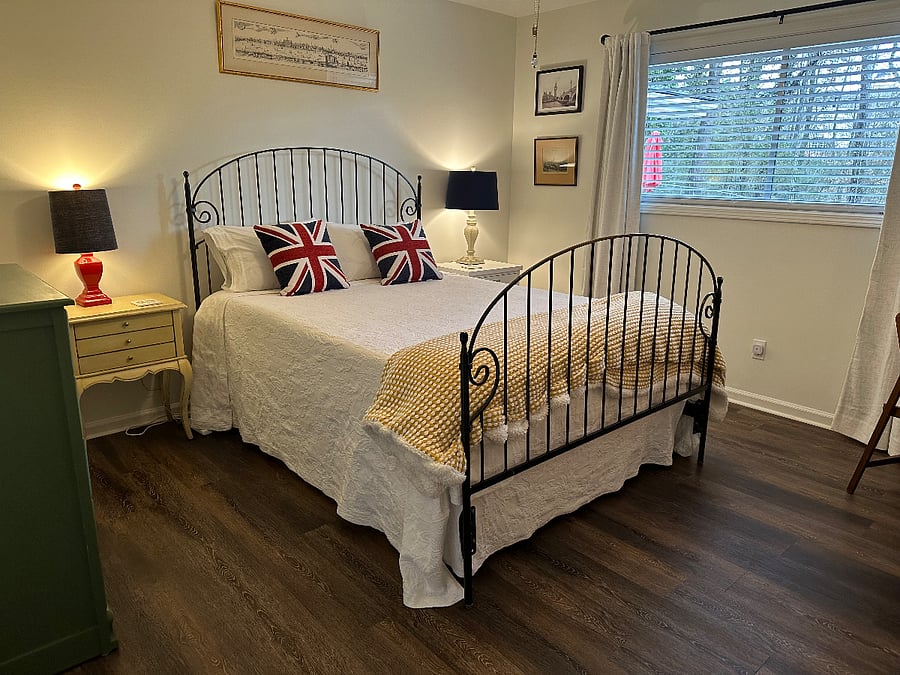 The London Room at The Cove