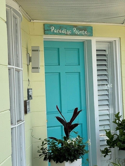 Front door to Main House. Easy to find so you know you are at the right address