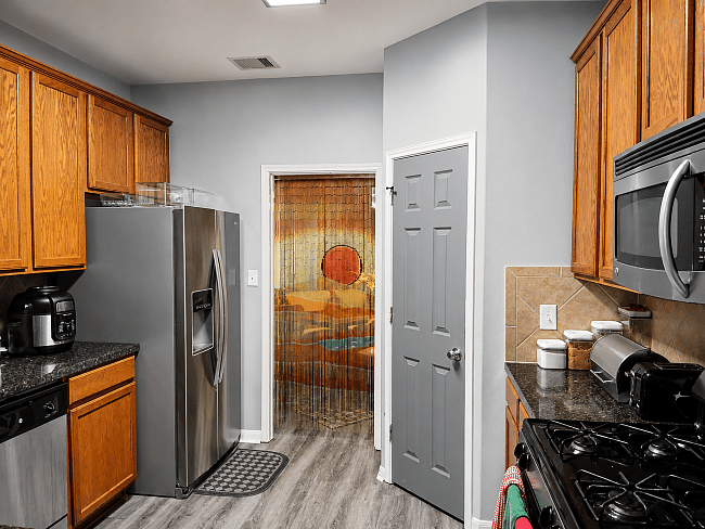 Full-size Kitchen