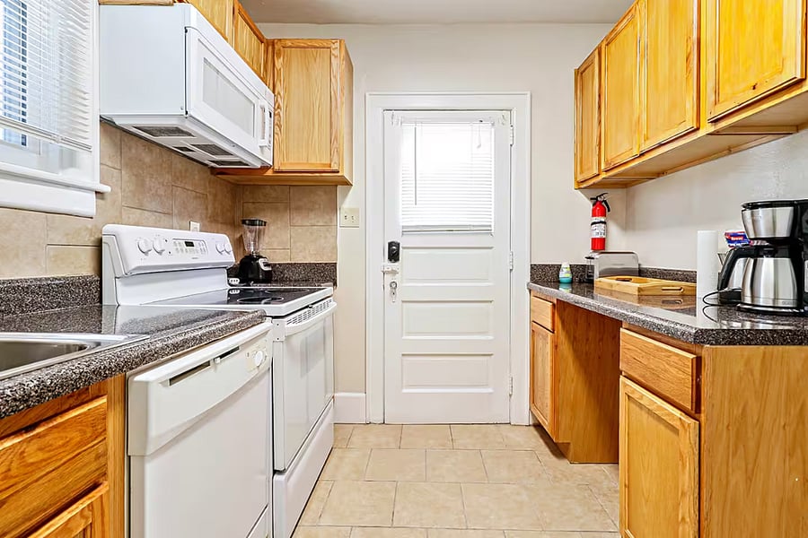 Furnished Finder property 1026598_1 photo 7