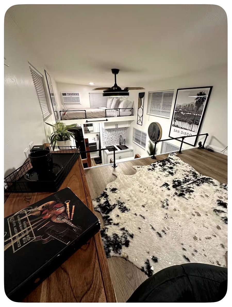 Lounge loft