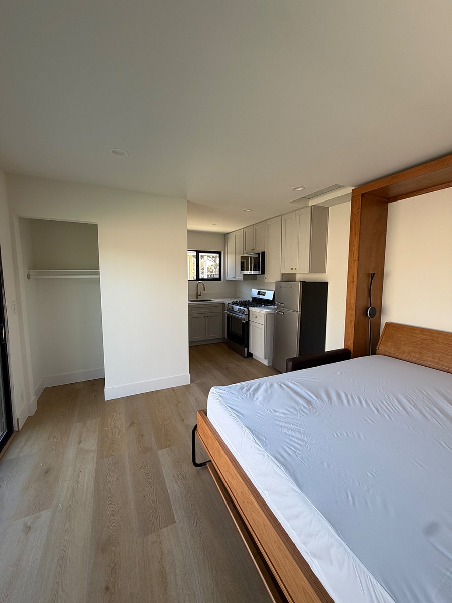 Furnished Finder property 1026613_1 photo 3