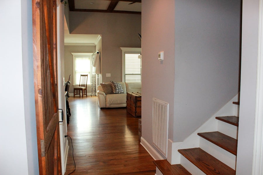 Nice entrance from front door.