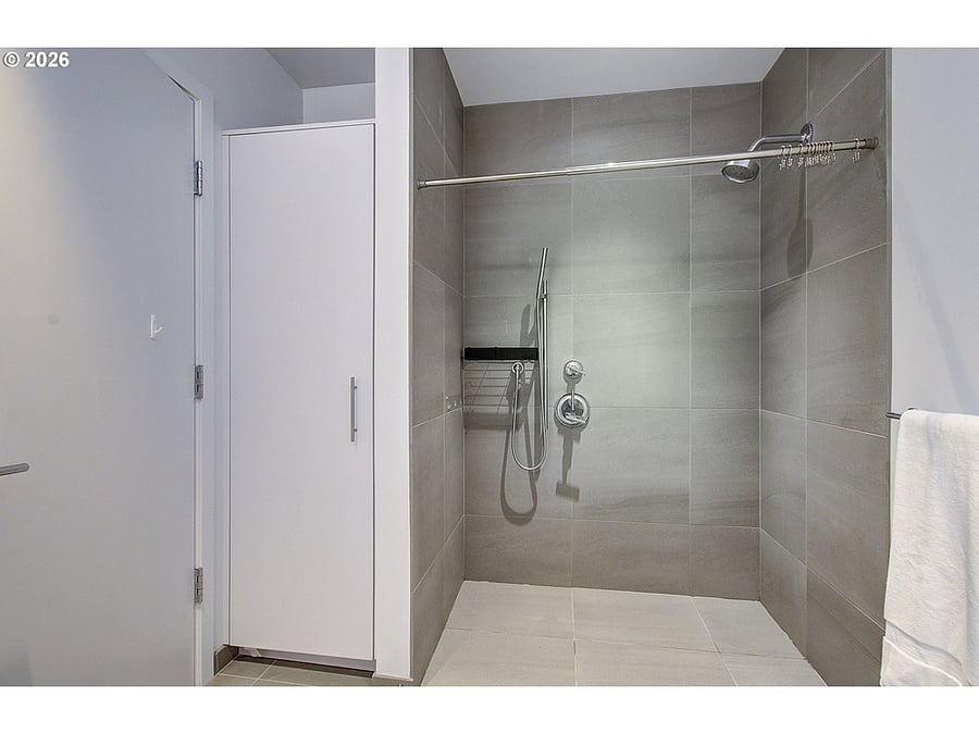 Furnished Finder property 1026679_1 photo 3