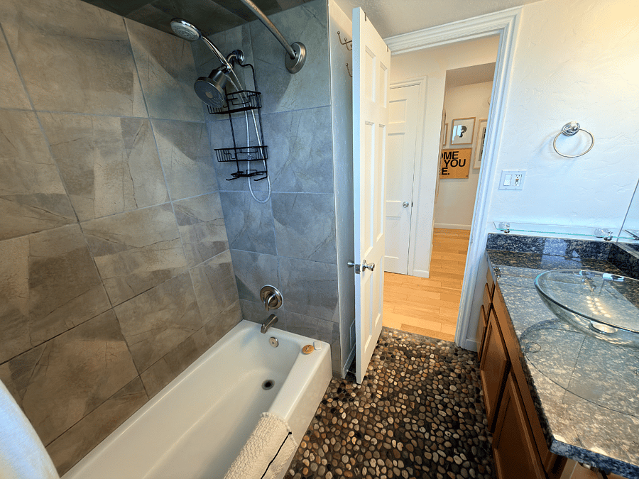 Furnished Finder property 1026682_1 photo 13