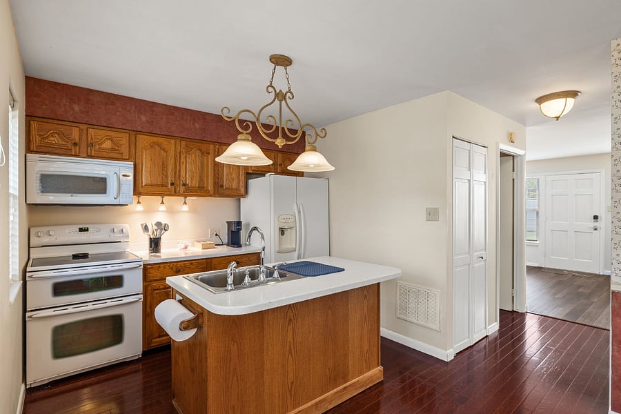 Fully Equipped Shared Kitchen