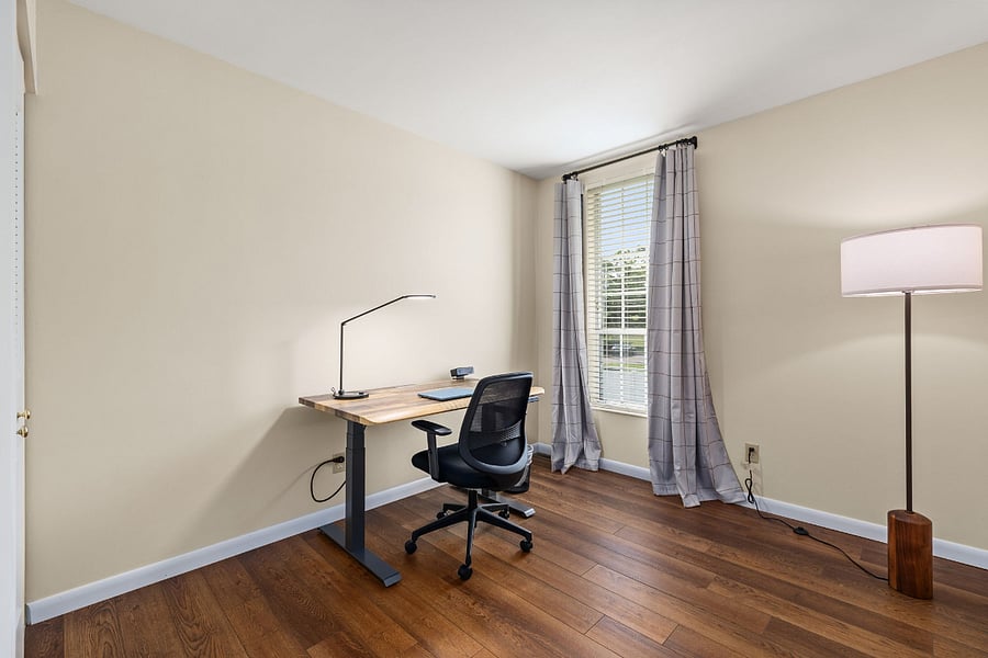 Unit B Private Office - High-Speed Wi-Fi
