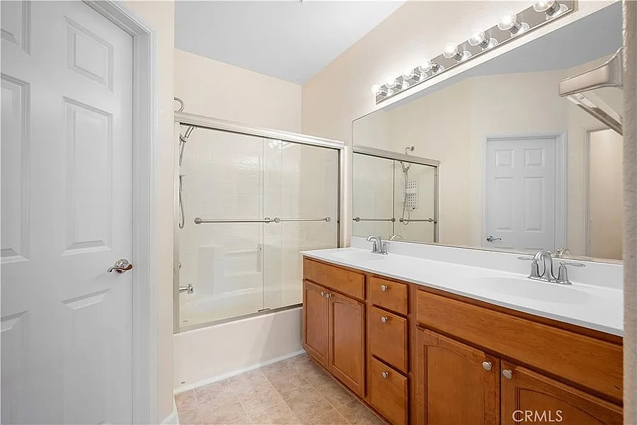 Furnished Finder property 1026838_1 photo 21
