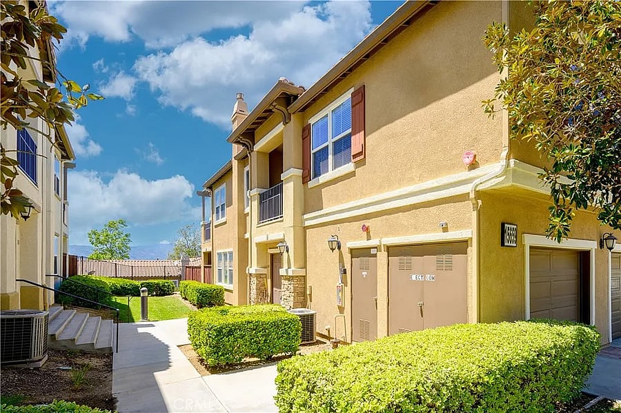 Furnished Finder property 1026838_1 photo 27
