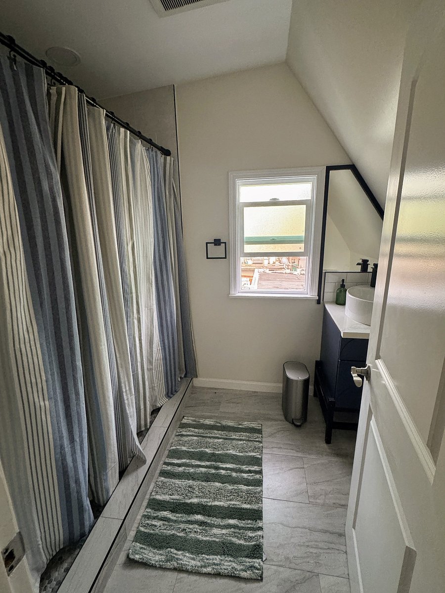 Furnished Finder property 1026978_1 photo 14